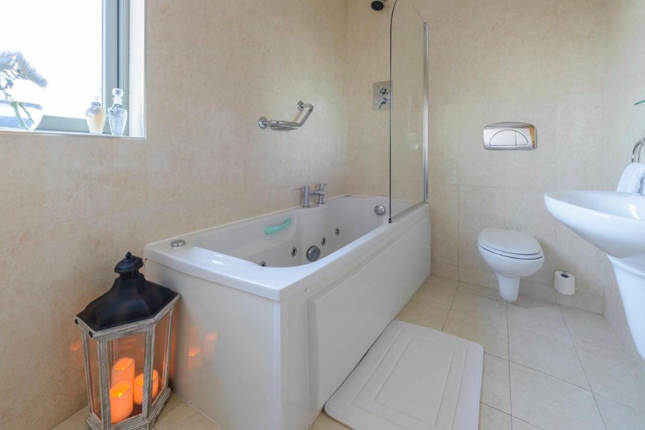 Park Place Apartments Killarney Bagian luar foto