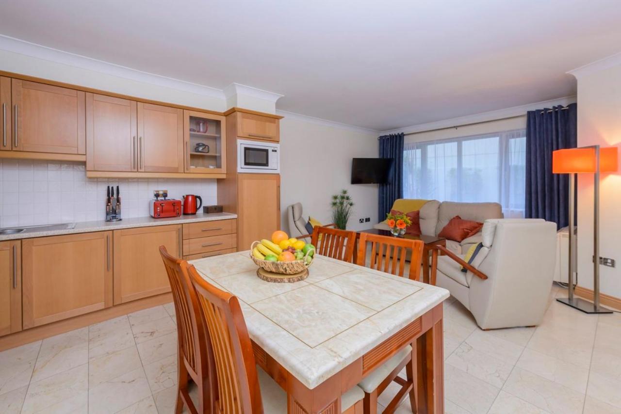 Park Place Apartments Killarney Bagian luar foto