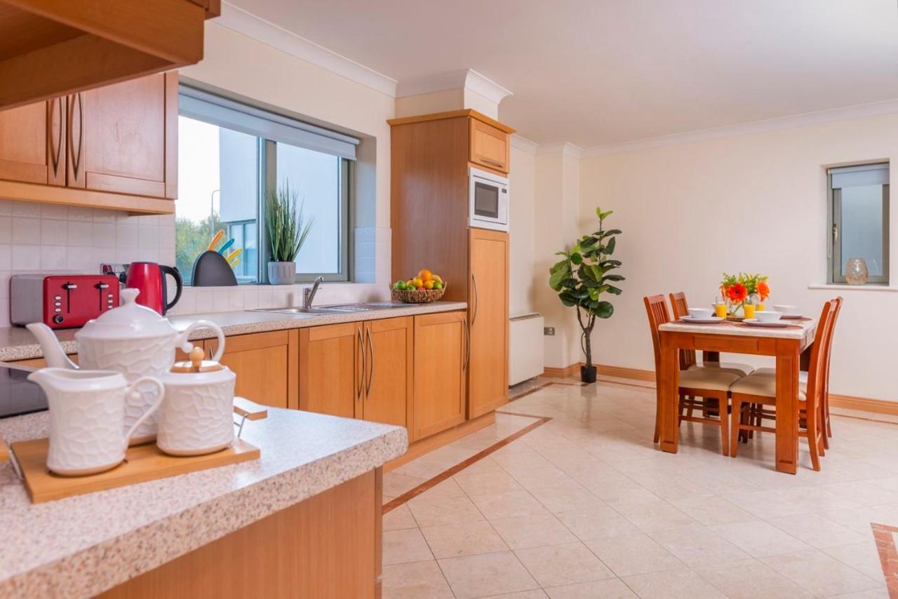 Park Place Apartments Killarney Bagian luar foto