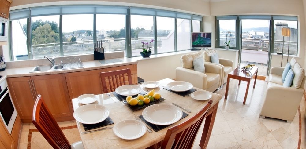 Park Place Apartments Killarney Bagian luar foto
